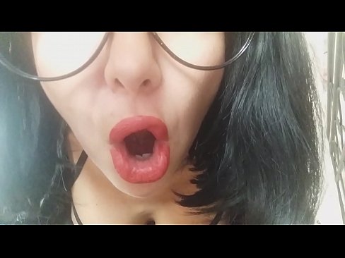 ❤️ ګرانه، ستا سوزنده مور به تاسو نن ښوونځي ته نه پریږدي ... زه تاسو ته ډیره اړتیا لرم ... ️❌  په ps.eggporncomics.ru